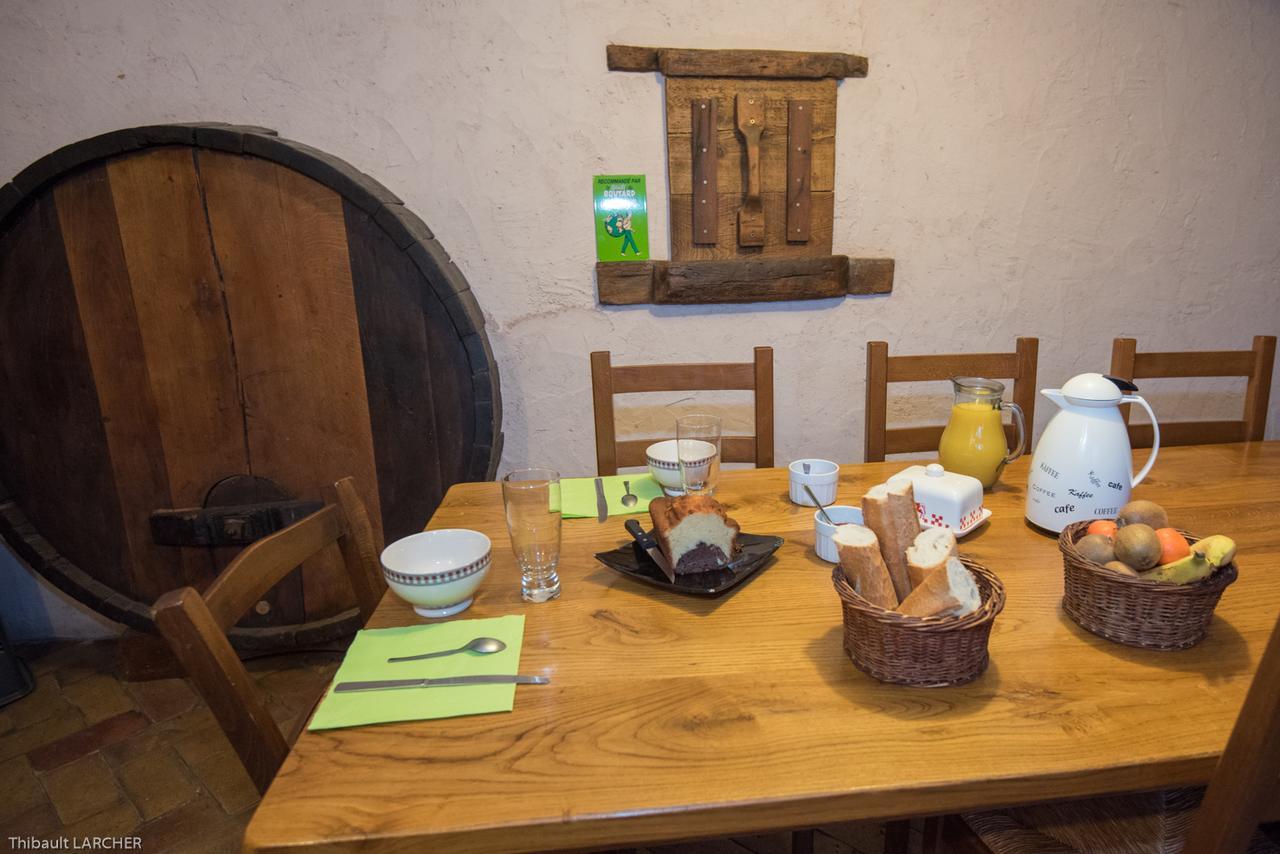 Ferme De Malo Panzió Etrigny Kültér fotó